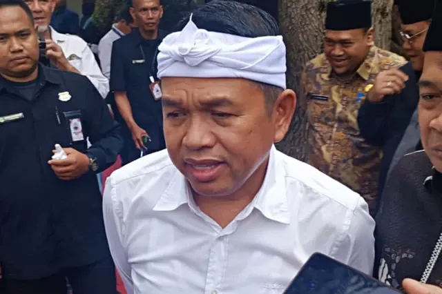 KDM Datangi Lokasi Ledakan Maut di Bekasi, Beri Bantuan ke Korban