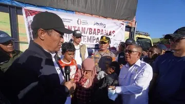 Kepala Bapanas dan Dirut Bulog Tinjau Langsung Distribusi Bantuan Gempa Flores