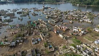 Kemarau Panjang Singkap Kampung yang Tenggelam di Bendungan Karian