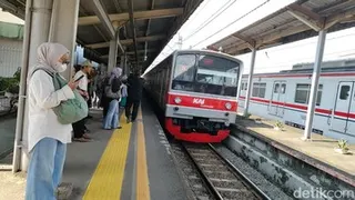 Mobil Tertemper KRL di Karet Jakpus, KAI Pastikan Tak Ada Korban, Kronologi dan Langkah Aman Melintas