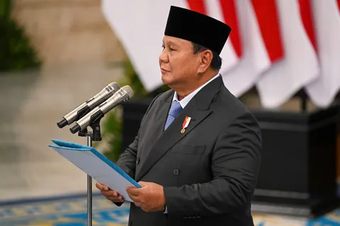 Prabowo Resmikan Ekosistem Motor Listrik Nasional (MOLINAS) Hari Ini di Cikarang
