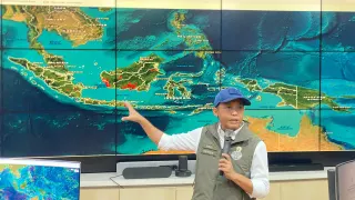 Menhut Ungkap Kendala Pemadaman Kebakaran Hutan di Sumatera-Kalimantan