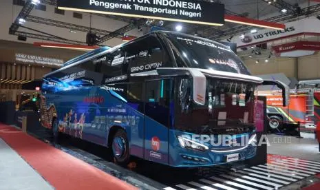 Pengalaman Pengemudi dan Penumpang Terhadap Operasional Bus AKAP Hino