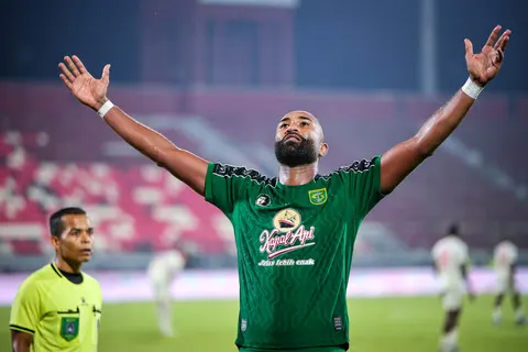 Gol Sundulan Yuran Fernandes Antar Persebaya Surabaya ke Final Piala Presiden 2026