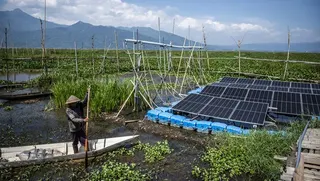 Cahaya Matahari & Angin Jadi Sumber Energi di Lahan Pertanian Kalijaran