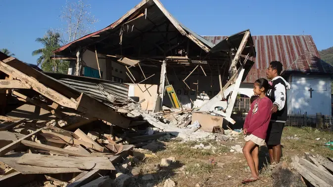 Gempa M5,7 Guncang NTT, Warga Labuan Bajo Berhamburan Keluar Rumah