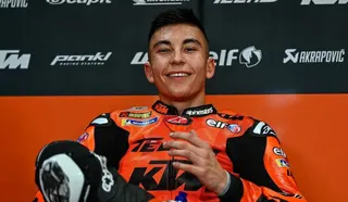 Raul Fernandez Kuasai Sirkuit Silverstone dan Juara MotoGP Inggris 2026
