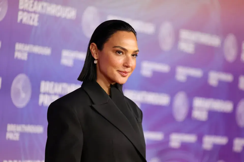 Ralph Lauren Jadi Sasaran Boikot Usai Gandeng Gal Gadot sebagai Model