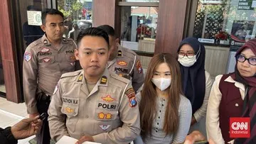 Detik-Detik Perempuan Mabuk Tabrak Lari Maut di Surabaya, Pengemudi Resmi Jadi Tersangka