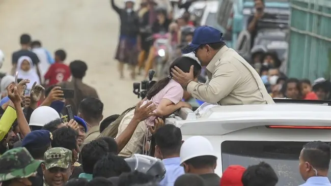 Prabowo Terbang ke NTT Pantau Kondisi Korban Gempa Hari Ini