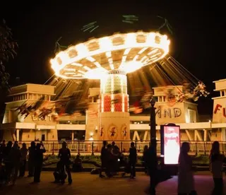 Fenomena Antrean Panjang Wahana Dufan dan Faktor Psikologis Pengunjung